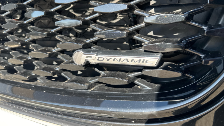 Jaguar F-Pace 2.0 D200 R-Dynamic SE Black 5dr Auto AWD Diesel Estate